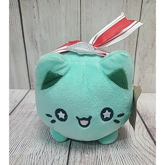 Aurora Tasty Peach Plush WInter Wreath Meowchi Stuffed Character 7" 2020 Kawaii - Picture 1 of 6